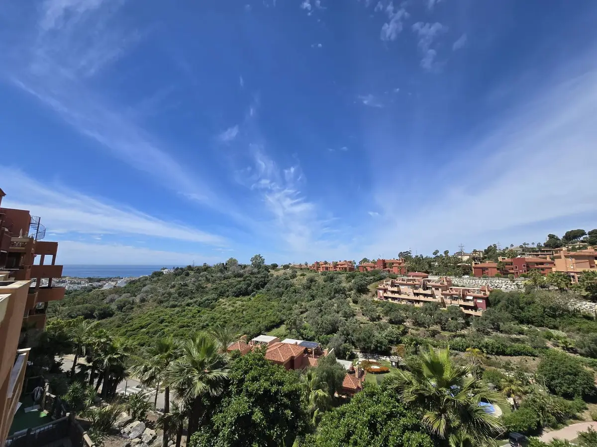 Penthouse for sale in Reserva de Marbella — photo 1