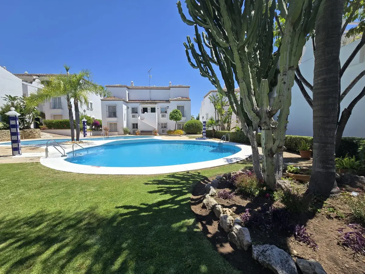Ground Floor Apartment for sale in Marbella — photo 1