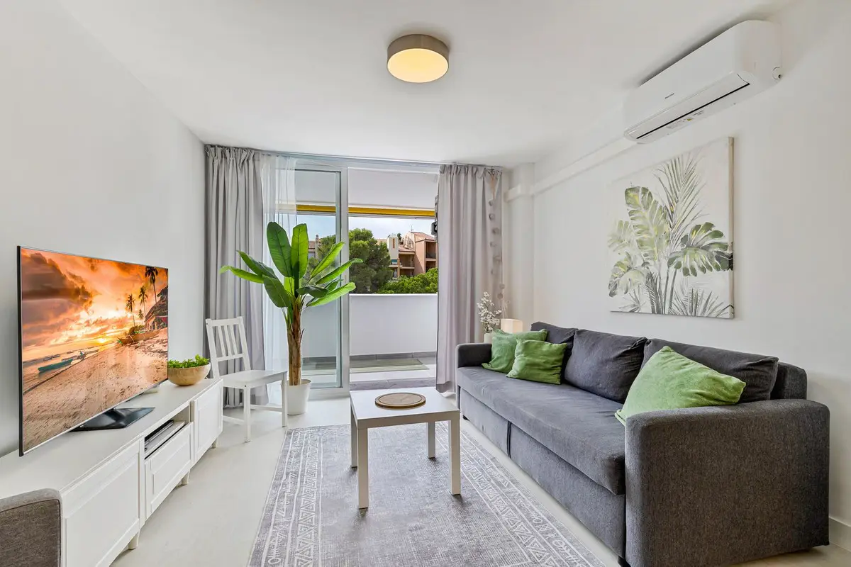 Middle Floor Apartment for sale in Torreblanca — photo 1
