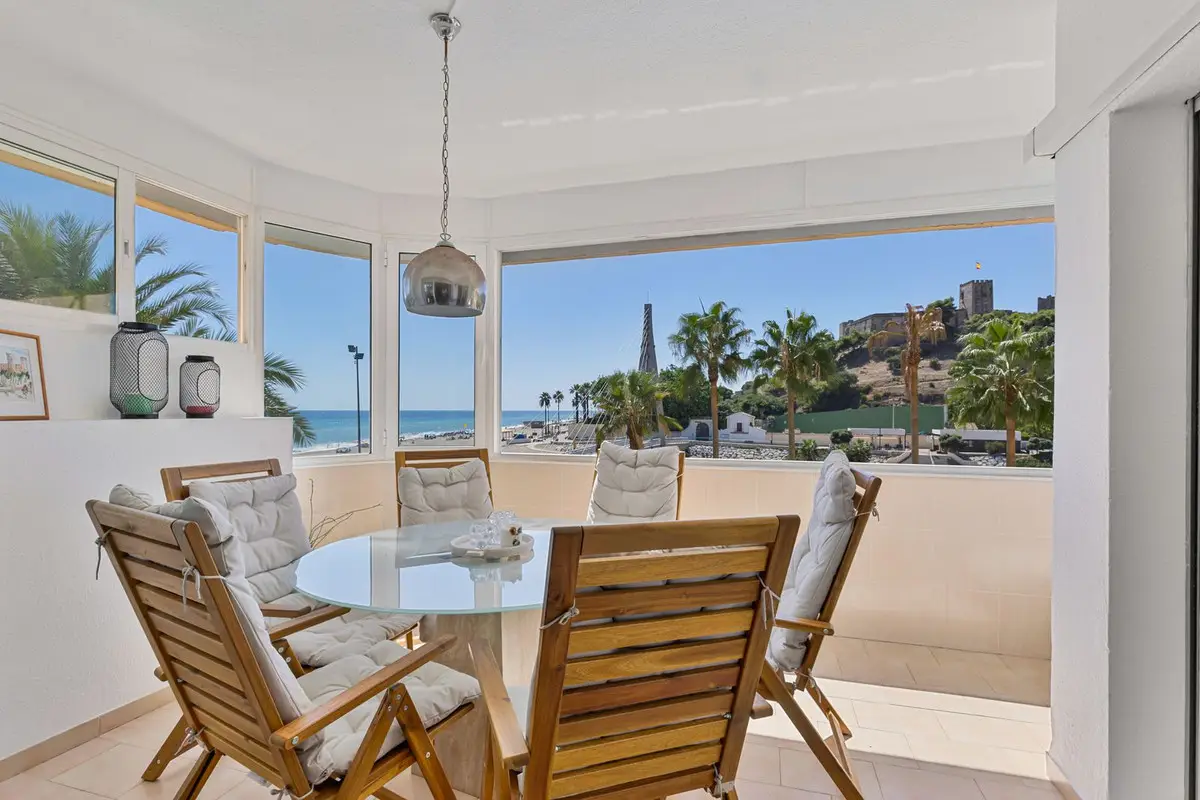 Middle Floor Apartment for sale in Fuengirola — photo 1