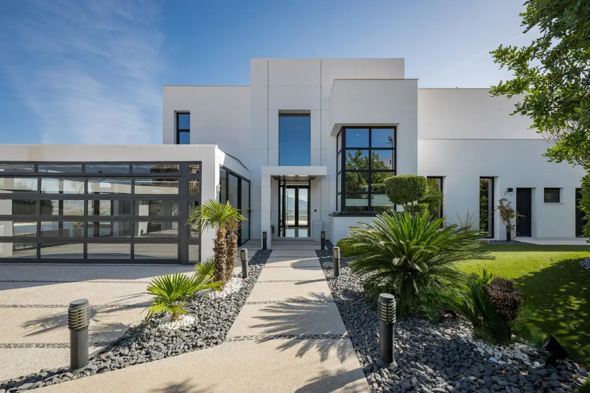Detached Villa for sale in Mijas — photo 1
