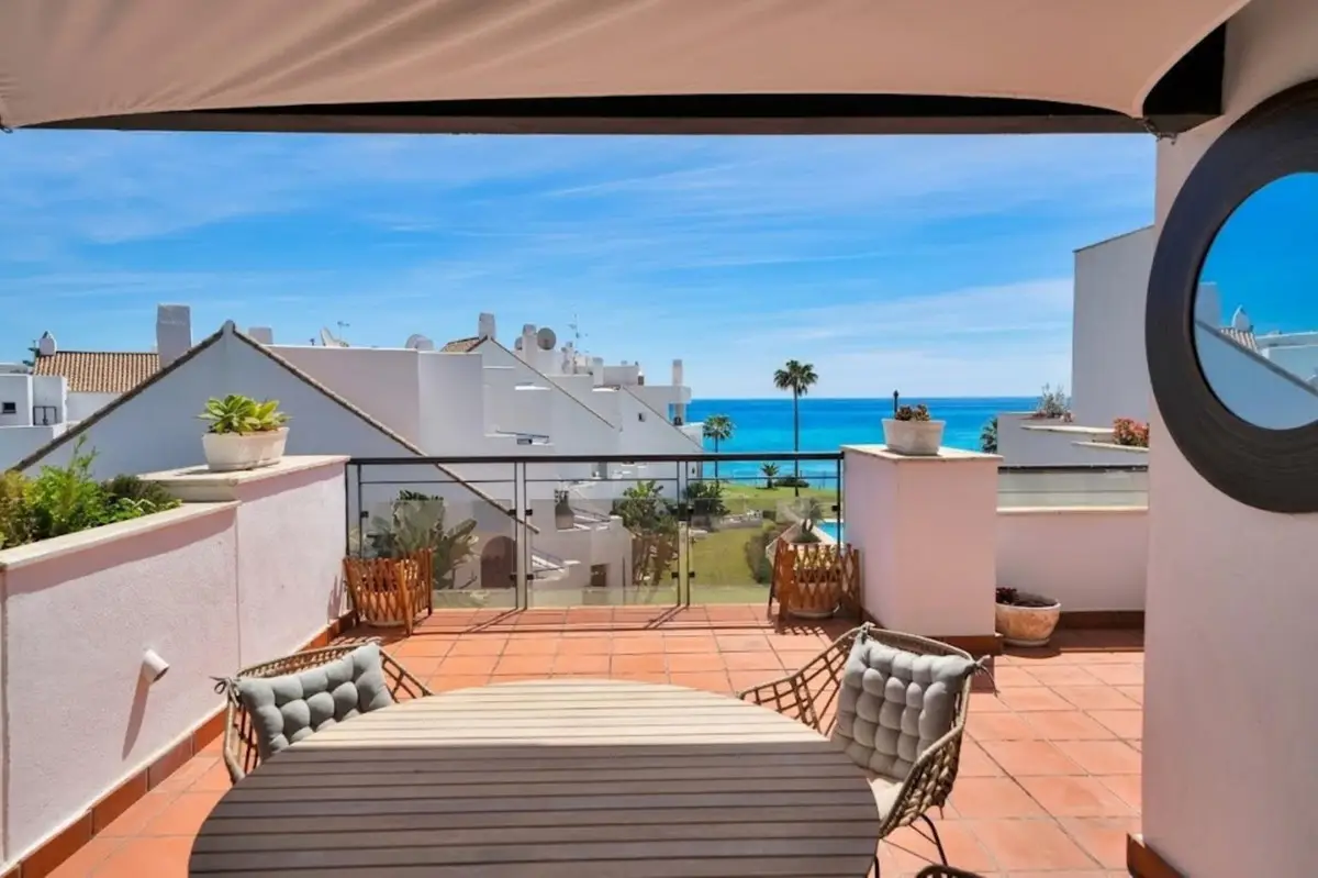 Penthouse for sale in Casares — photo 1