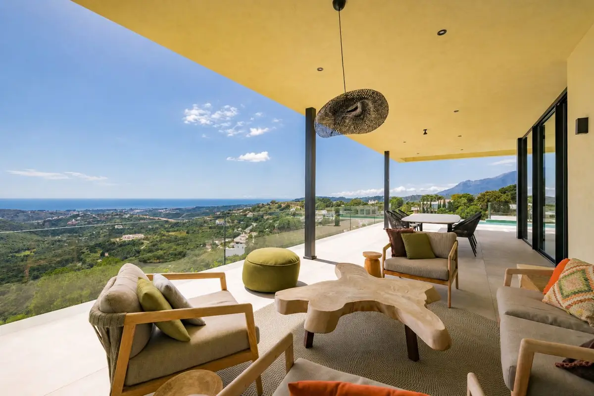 Detached Villa for sale in Benahavís — photo 1