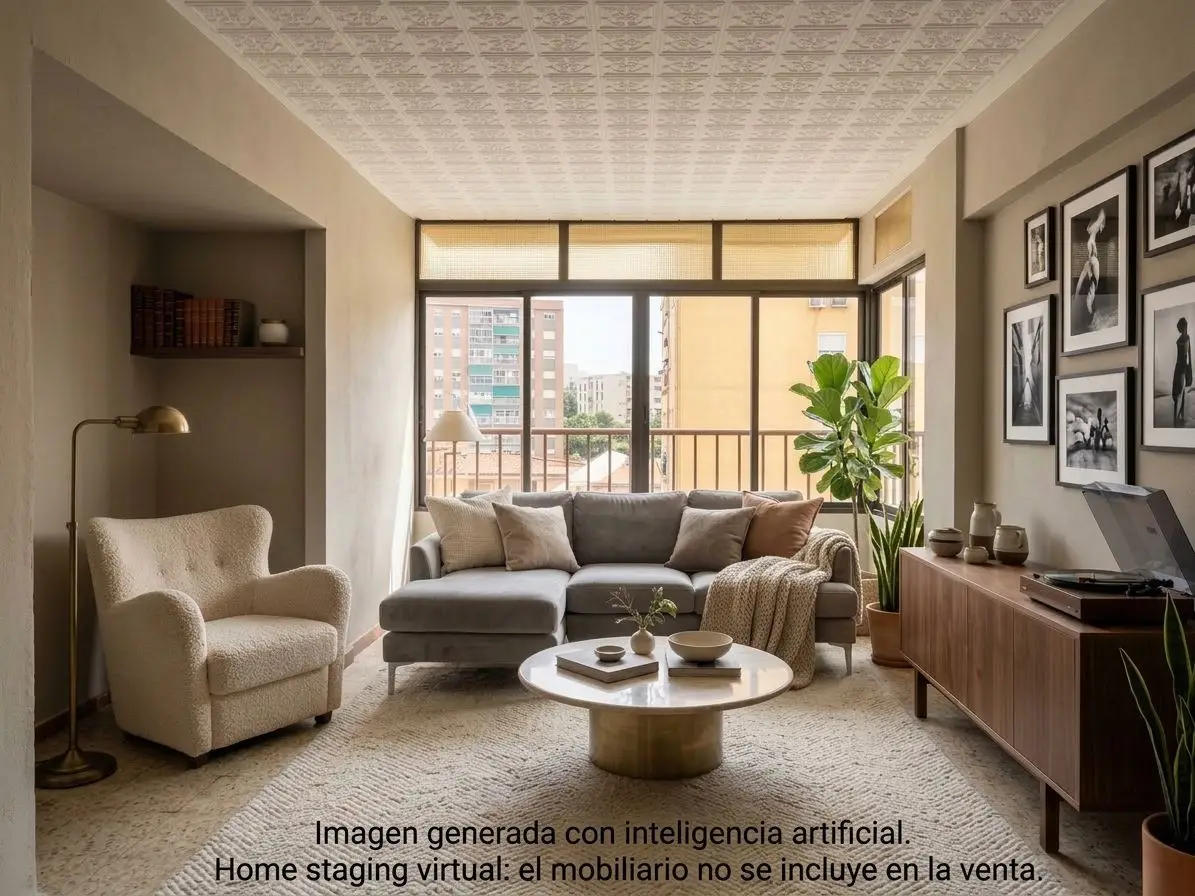 Middle Floor Apartment for sale in Málaga — photo 1