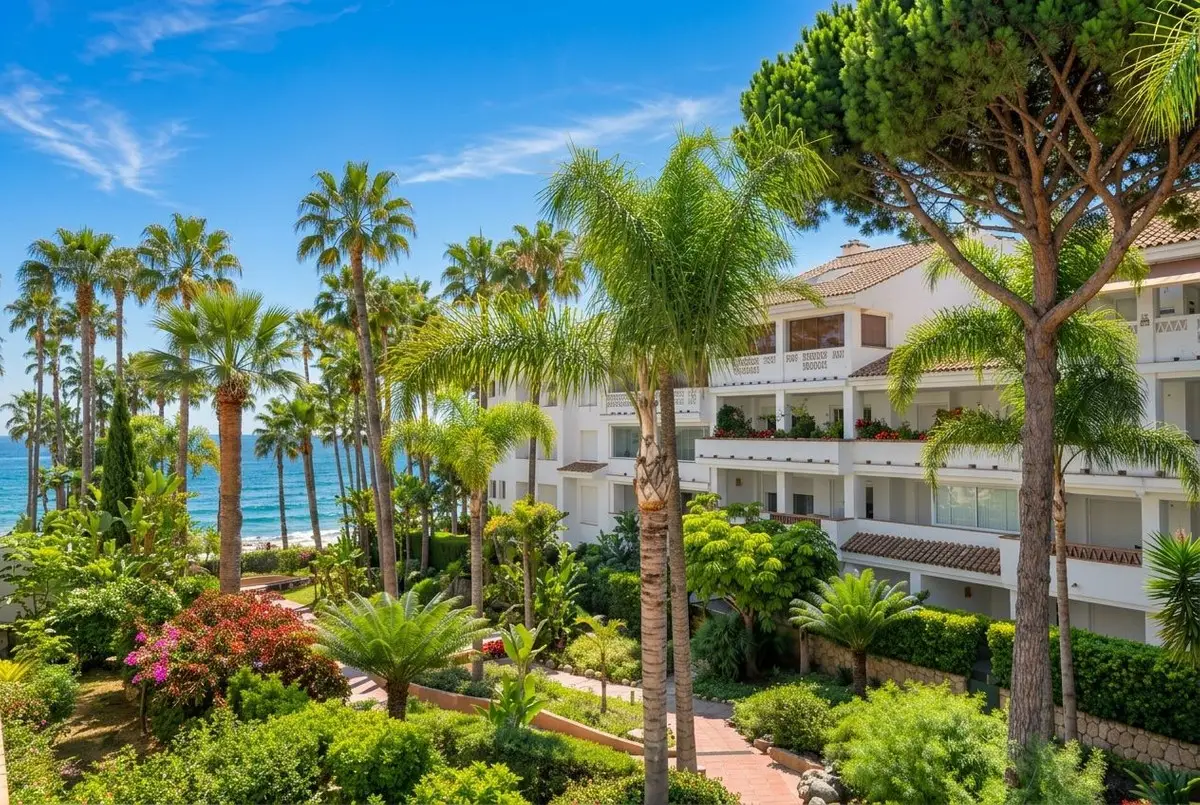 Middle Floor Apartment for sale in Marbella — photo 1