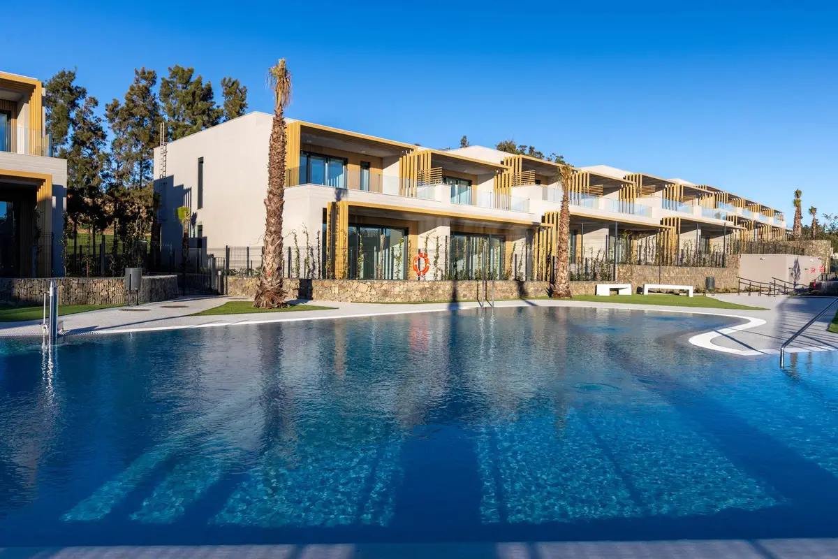 Townhouse for sale in El Chaparral — photo 1