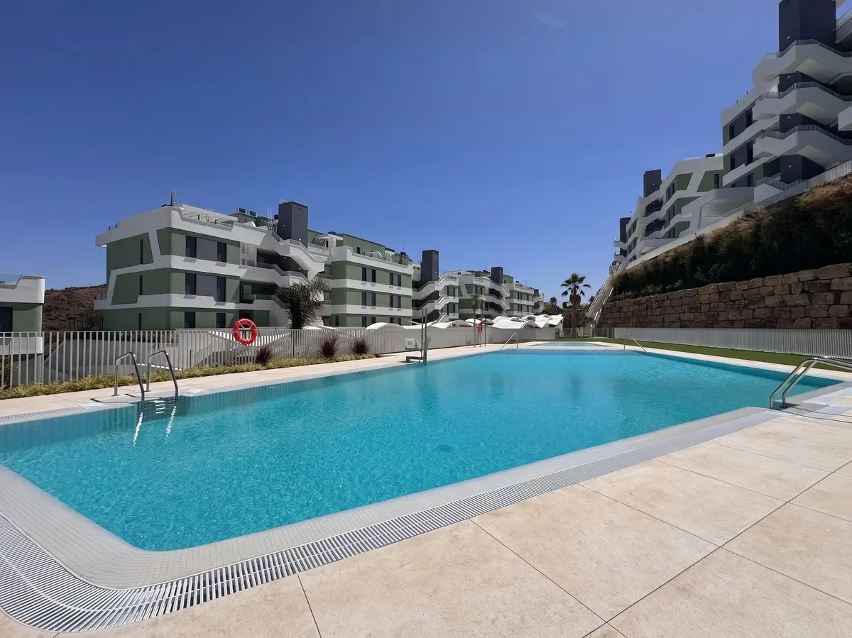Middle Floor Apartment for sale in Calanova Golf — photo 1