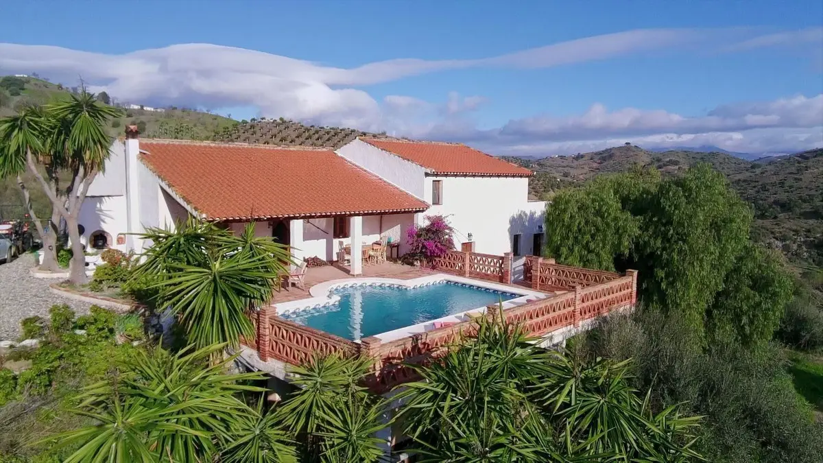 Finca - Cortijo for sale in Alora — photo 1