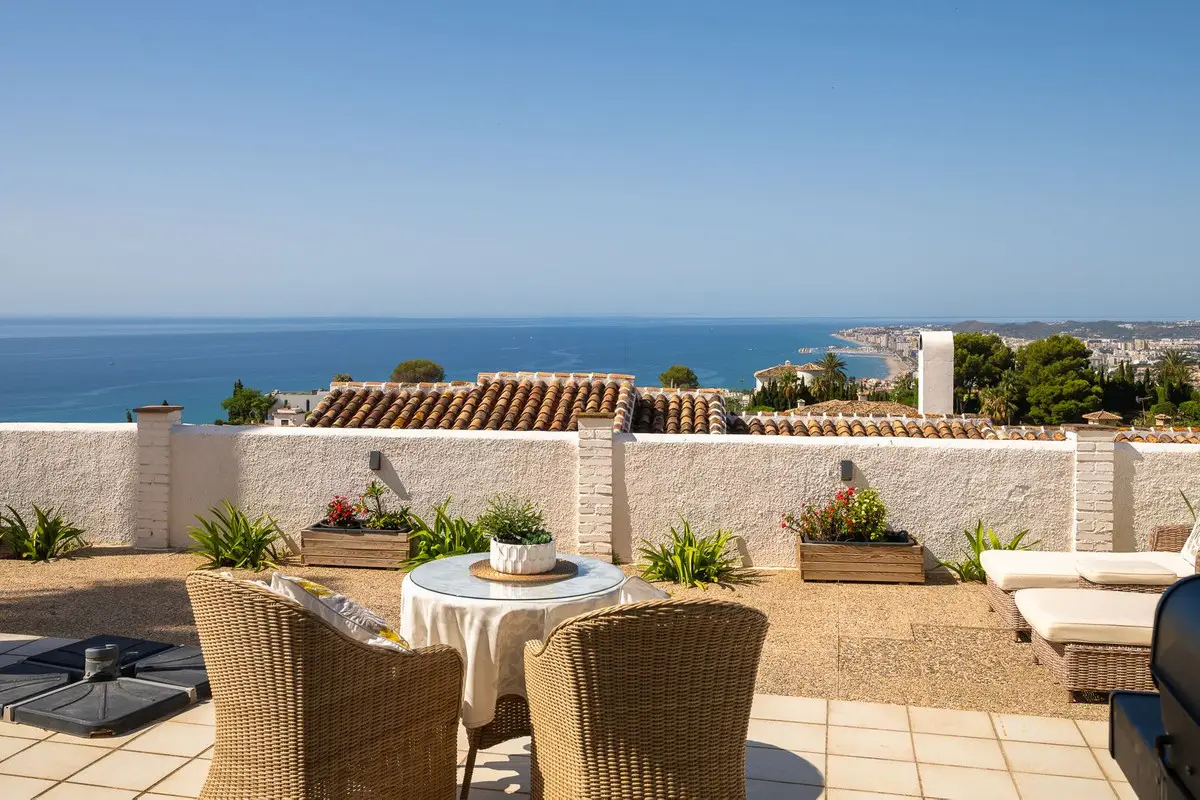 Casa adosada en venta en Benalmádena — foto 1