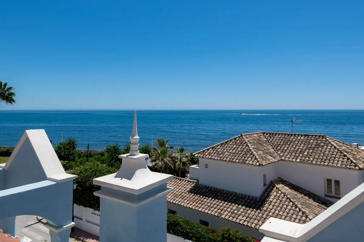 Detached Villa for sale in Puerto Banús — photo 1