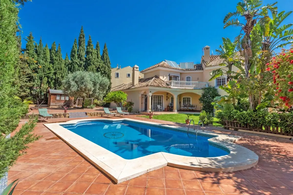 Detached Villa for sale in Marbella — photo 1