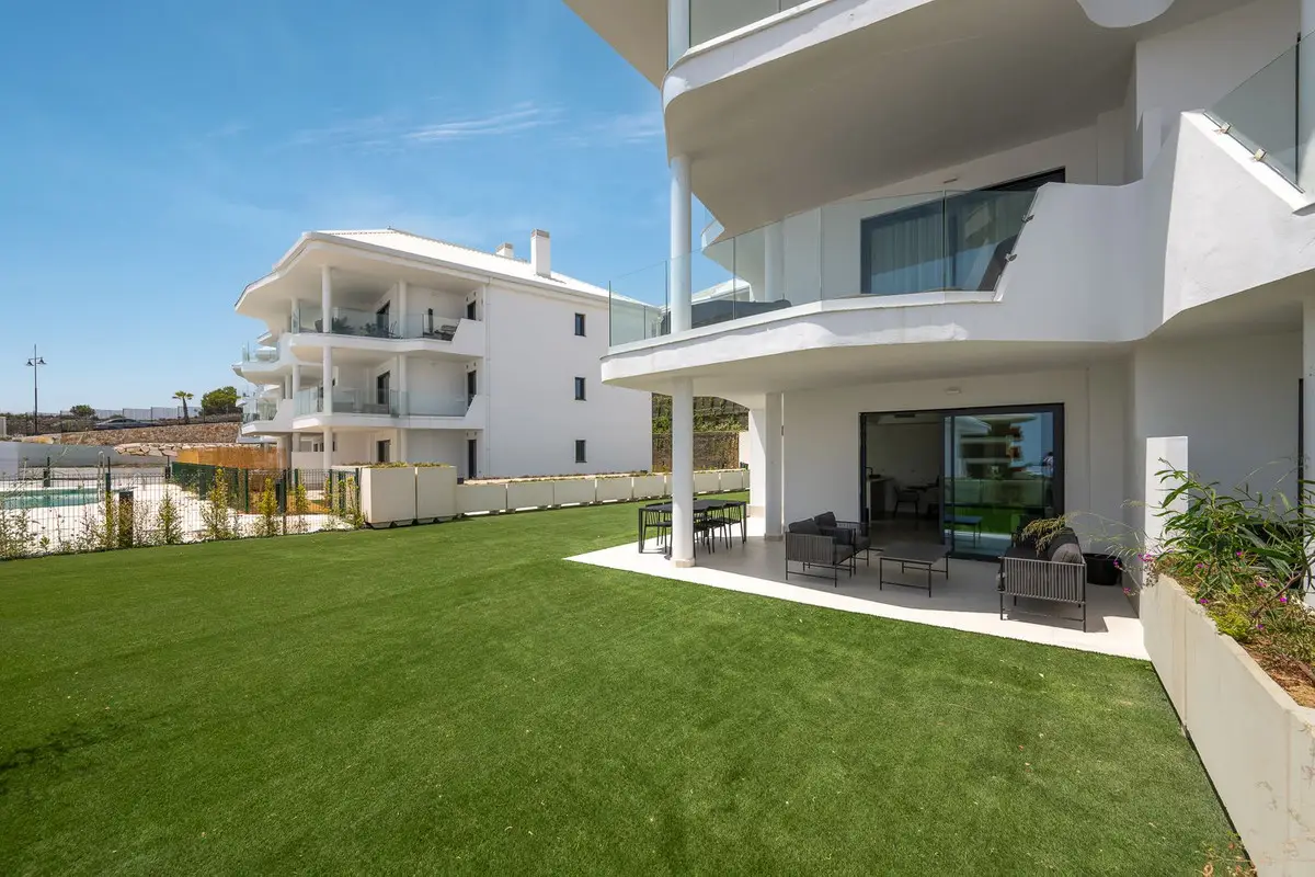 Ground Floor Apartment for sale in Fuengirola — photo 1