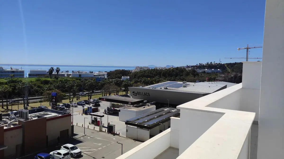 Penthouse for sale in Estepona — photo 1