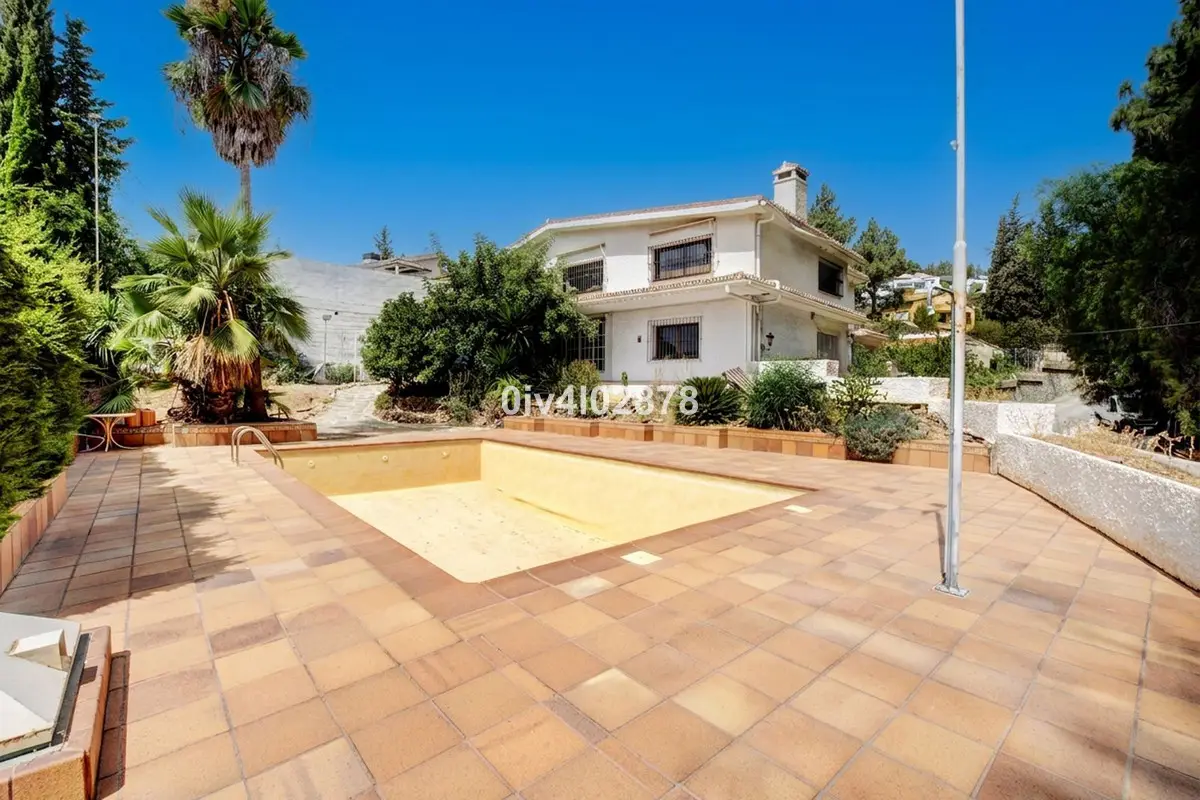 Detached Villa for sale in Málaga — photo 1
