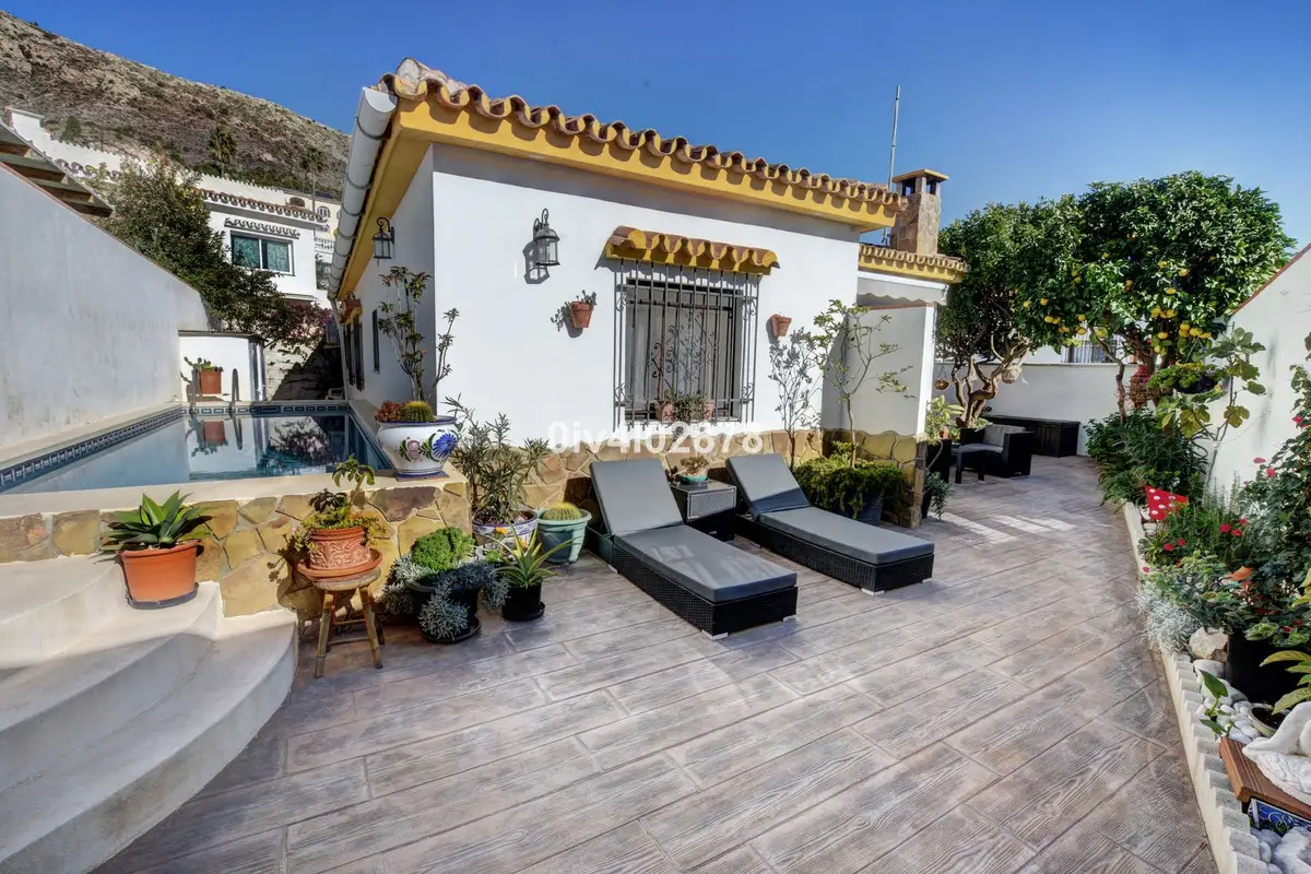 Detached Villa for sale in Benalmadena — photo 1