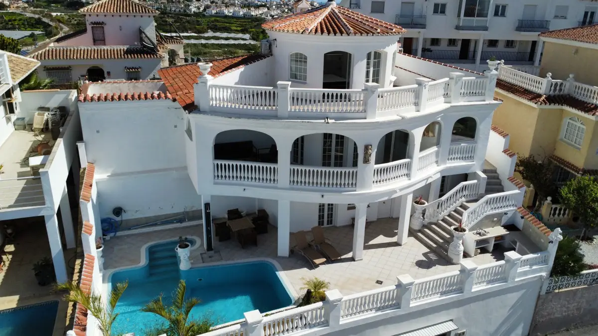 Detached Villa for sale in Torrox Costa — photo 1