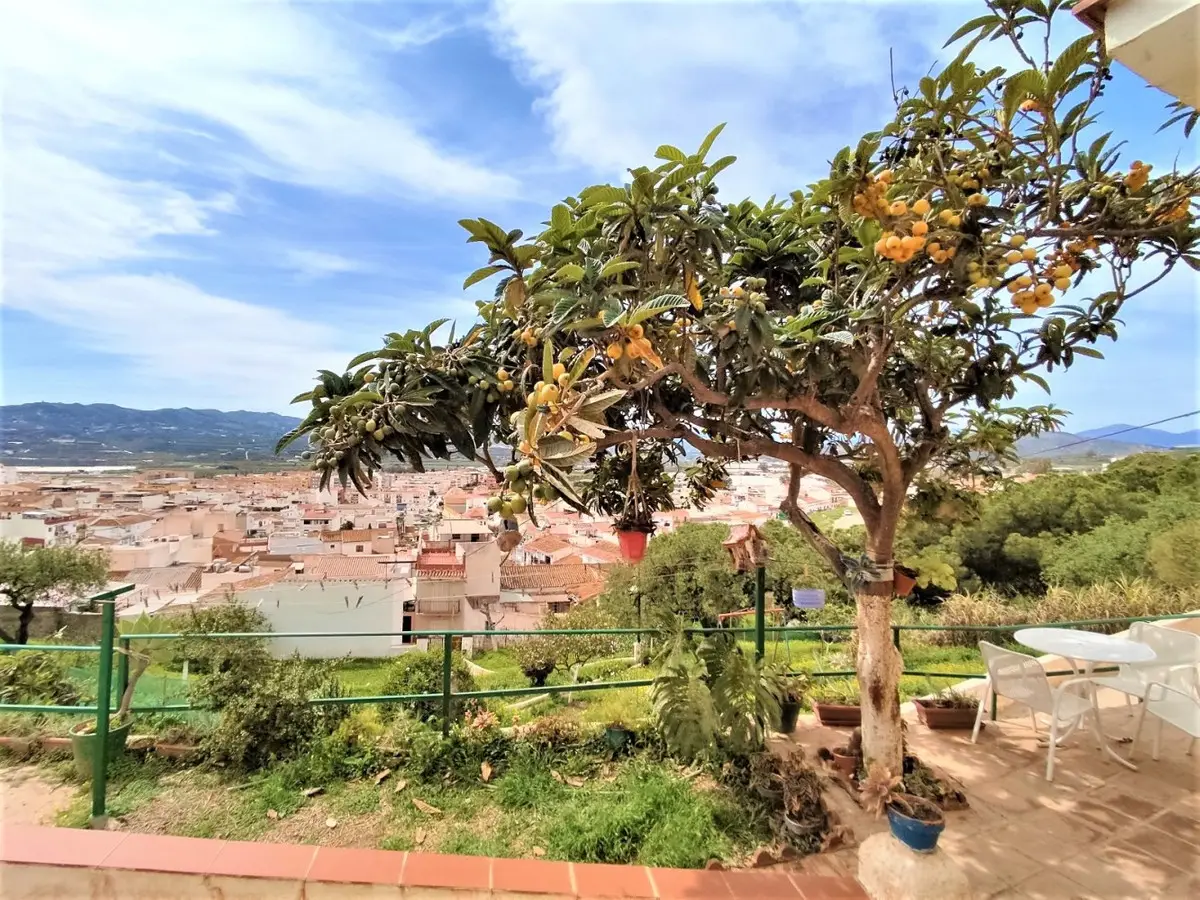 Detached Villa for sale in Vélez-Málaga — photo 1