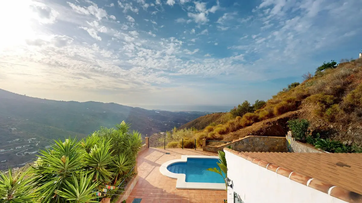Detached Villa for sale in Arenas — photo 1