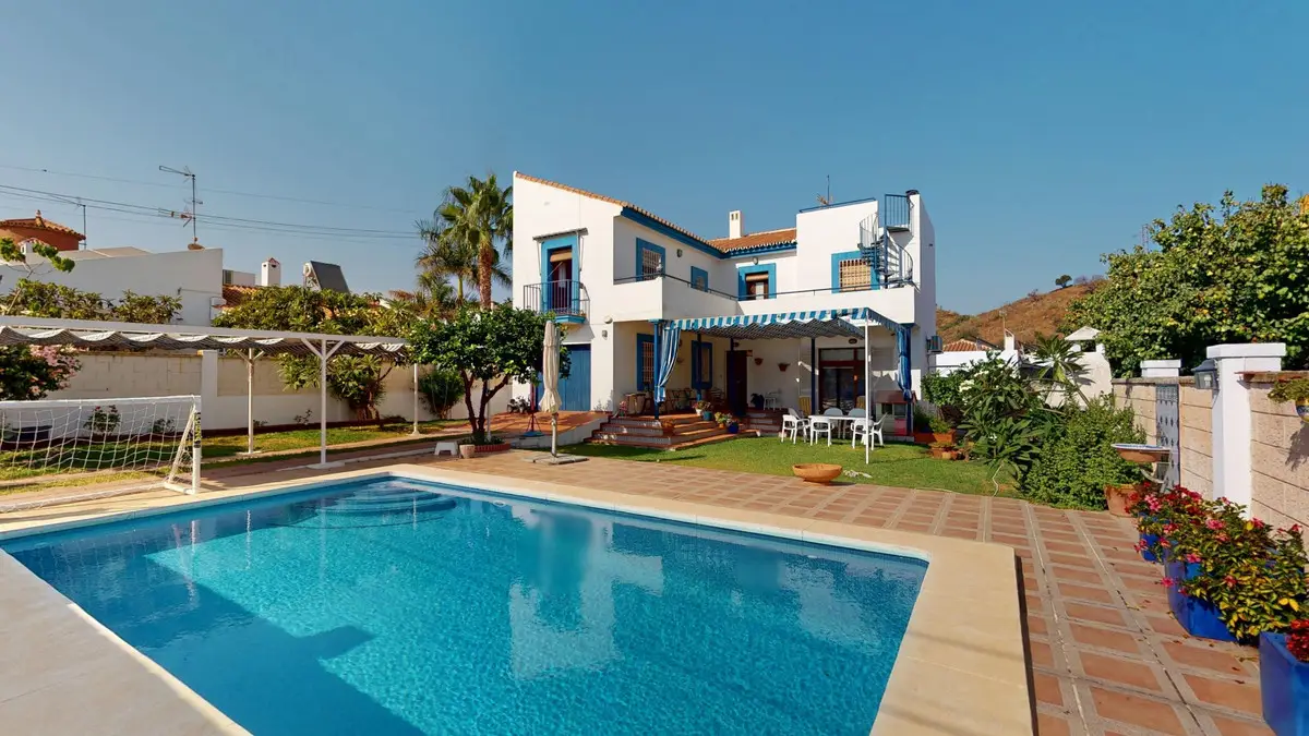 Detached Villa for sale in Chilches — photo 1