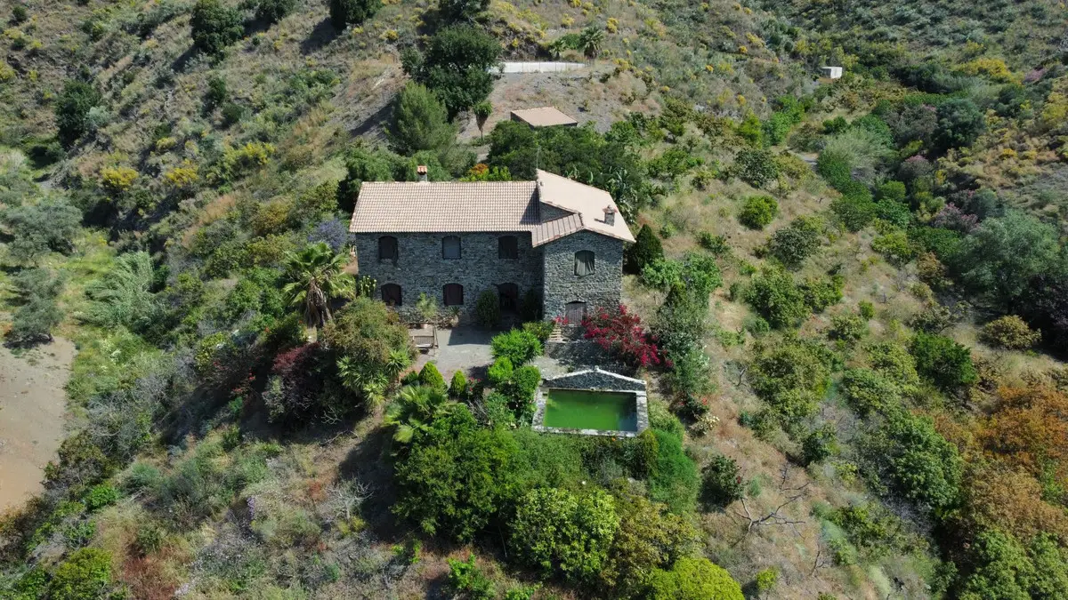 Detached Villa for sale in Moclinejo — photo 1
