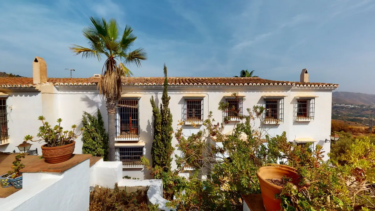 Detached Villa for sale in Torrox — photo 1