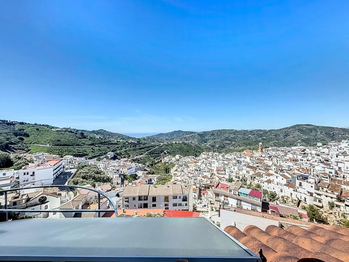 Detached Villa for sale in Cómpeta — photo 1