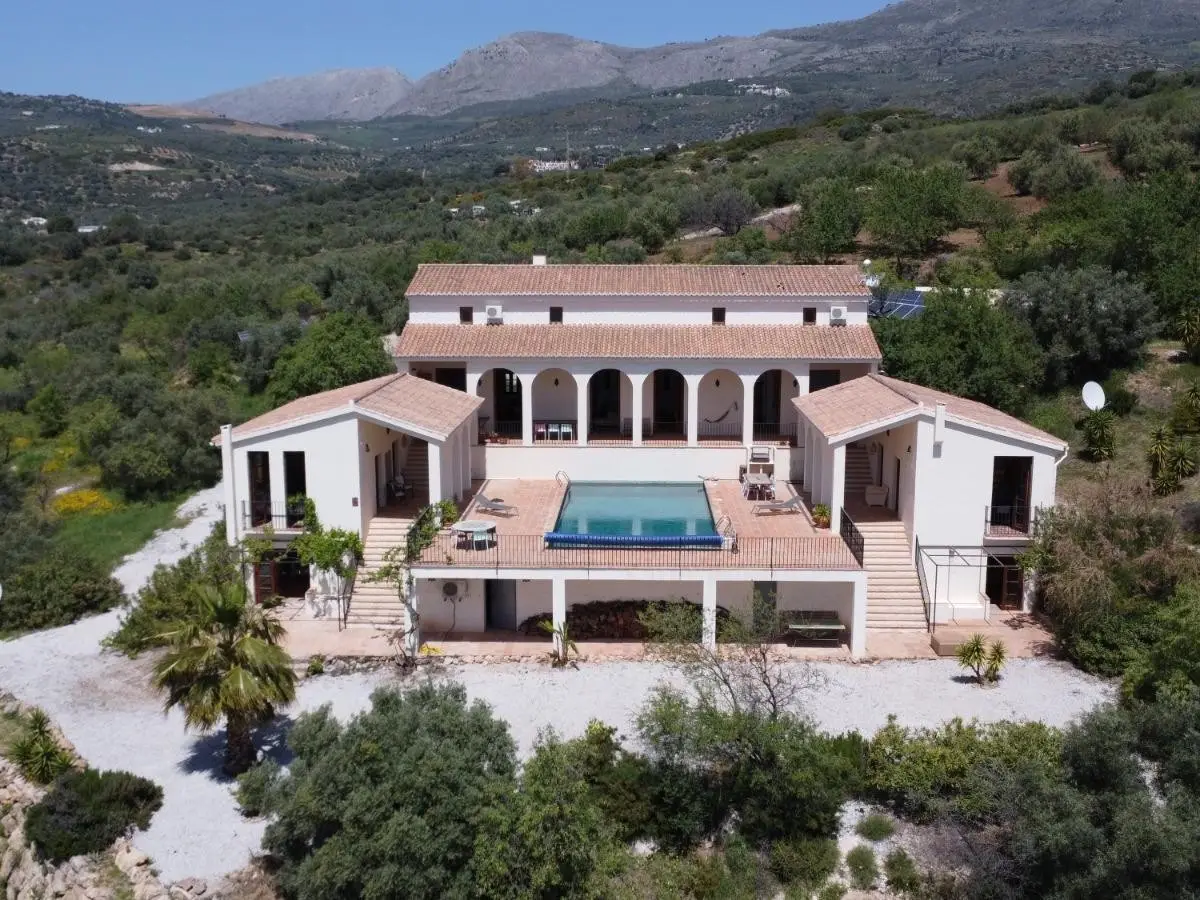 Detached Villa for sale in Alcaucín — photo 1