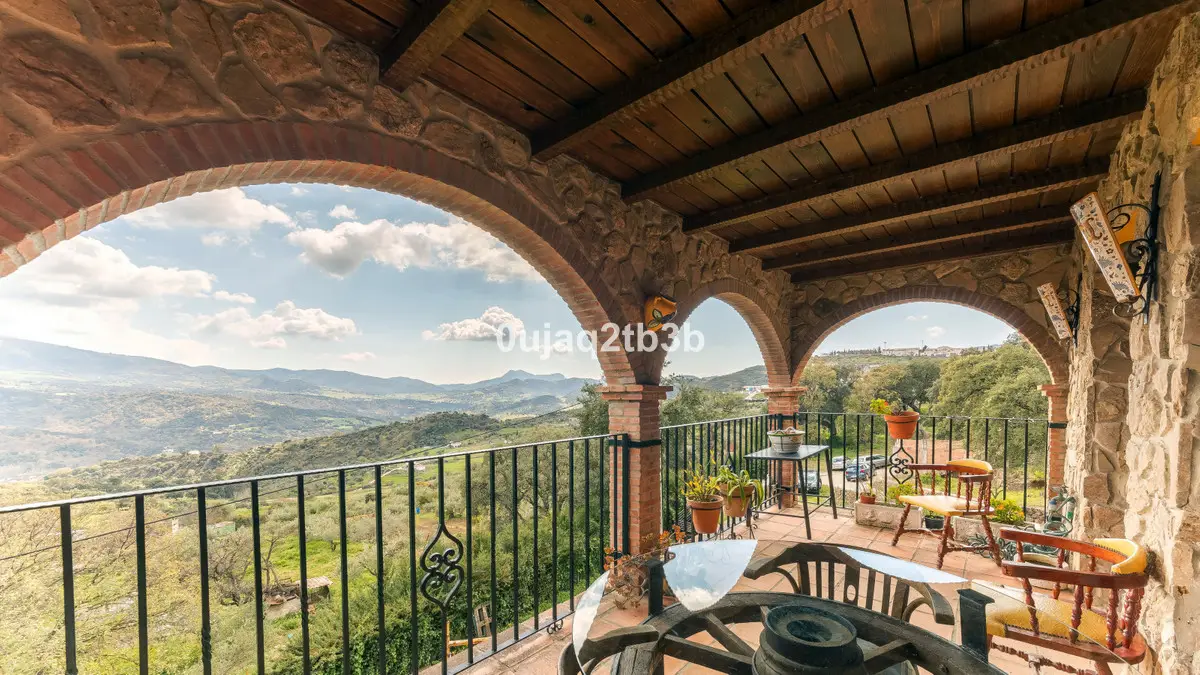 Finca - Cortijo for sale in Cortes de la Frontera — photo 1