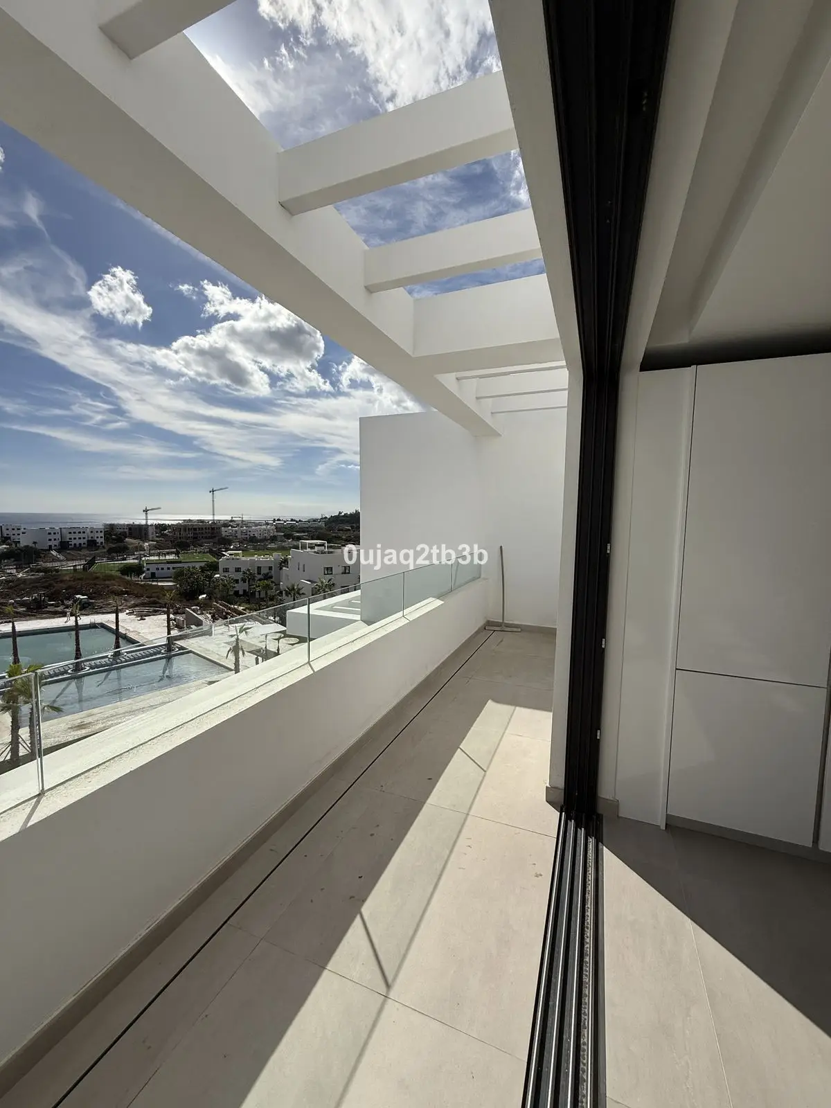 Penthouse for sale in Estepona — photo 1