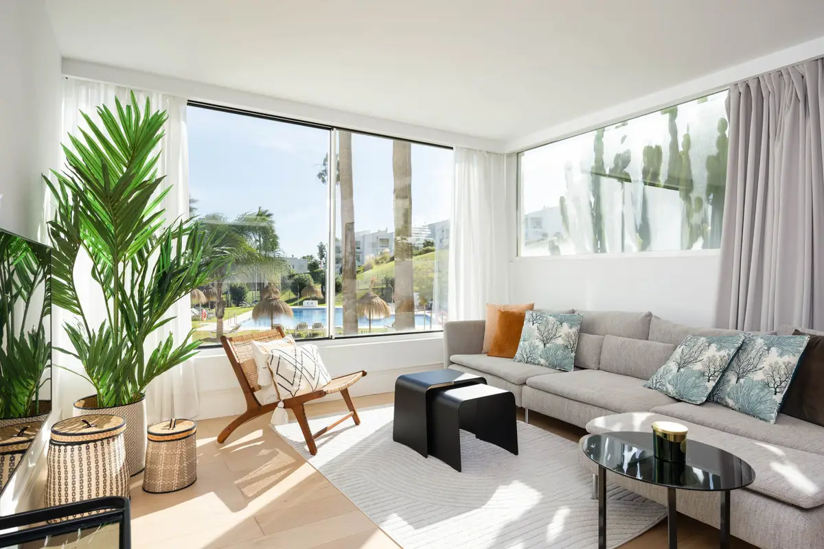 Middle Floor Apartment for sale in Nueva Andalucía — photo 1