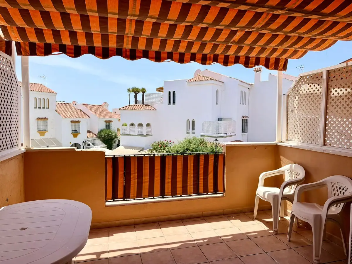 Middle Floor Apartment for sale in Casares Playa — photo 1