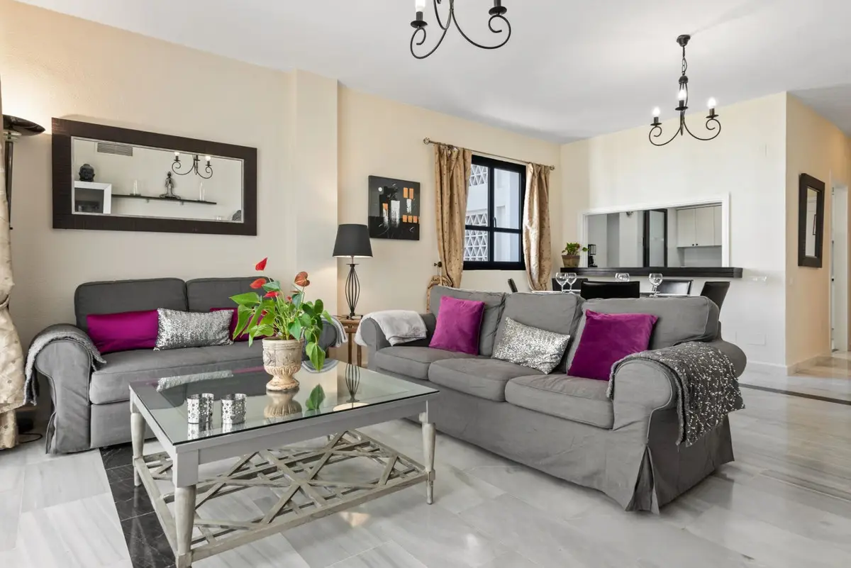 Middle Floor Apartment for sale in Puerto Banús — photo 1