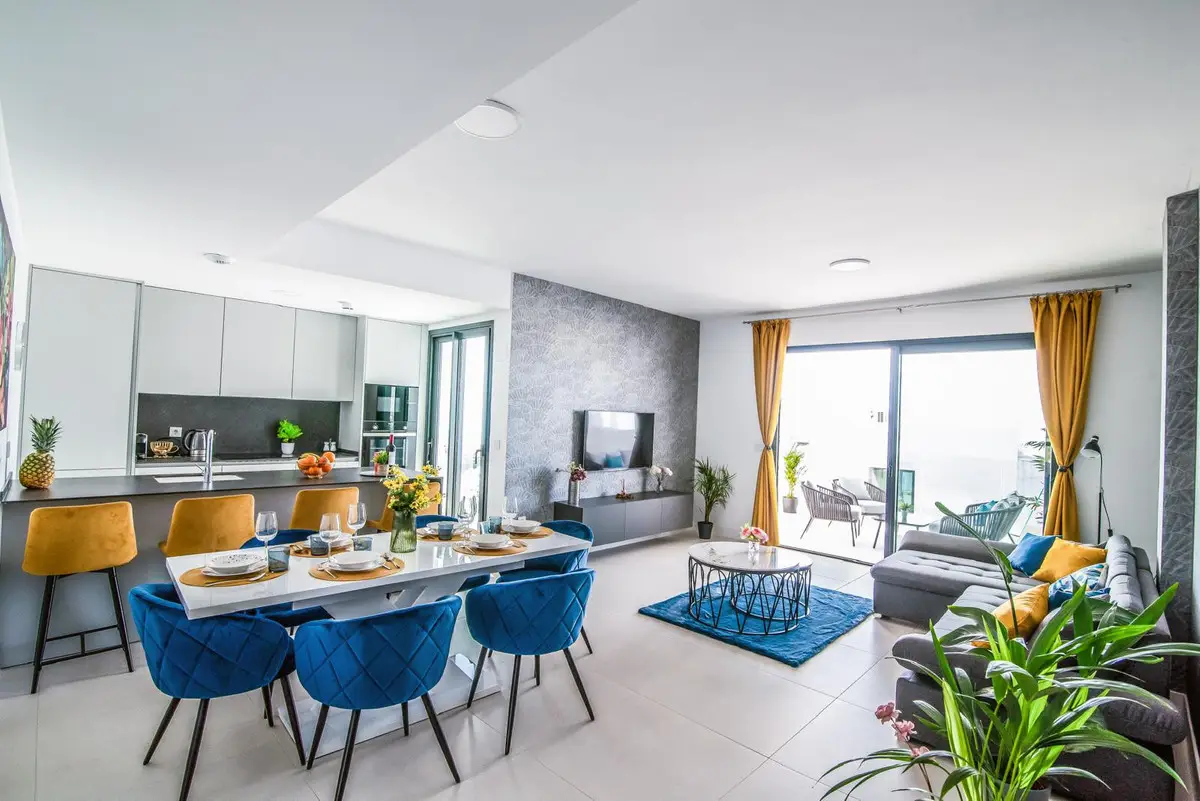 Middle Floor Apartment for sale in Fuengirola — photo 1