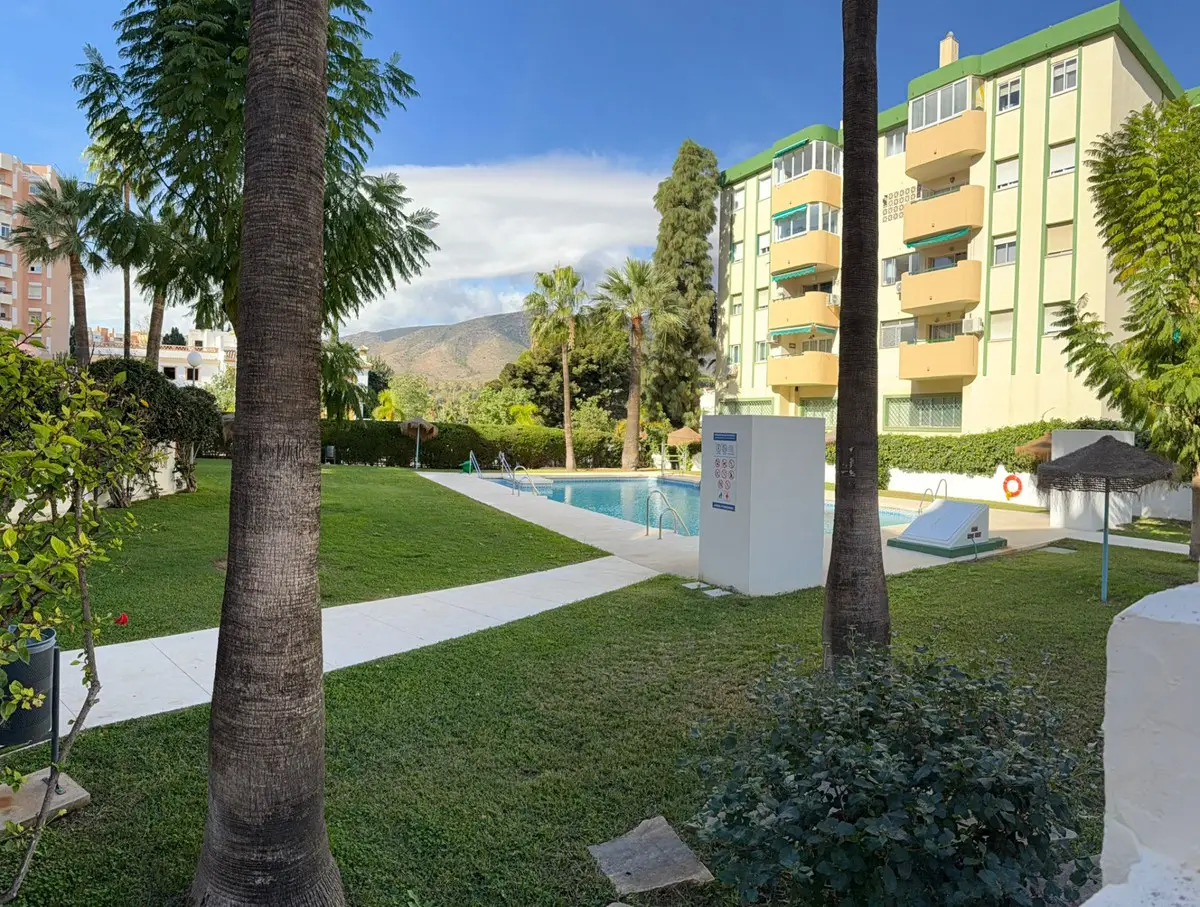 Middle Floor Apartment for sale in Torremolinos Centro — photo 1