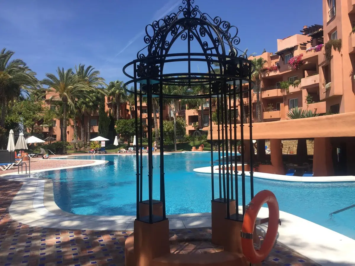 Penthouse for sale in Marbella — photo 1