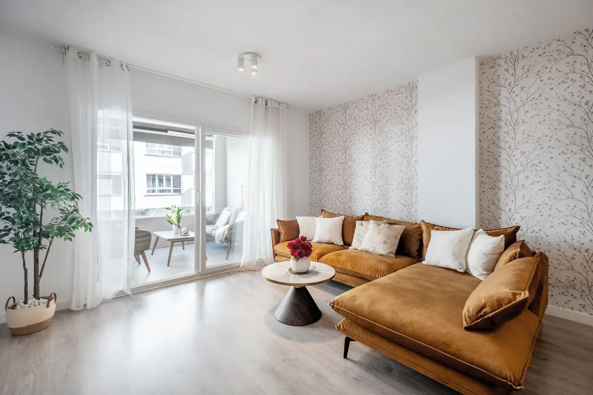 Middle Floor Apartment for sale in La Campana — photo 1