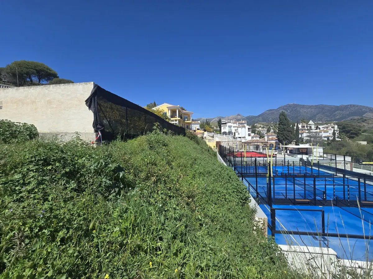 Residential Plot for sale in Fuengirola — photo 1
