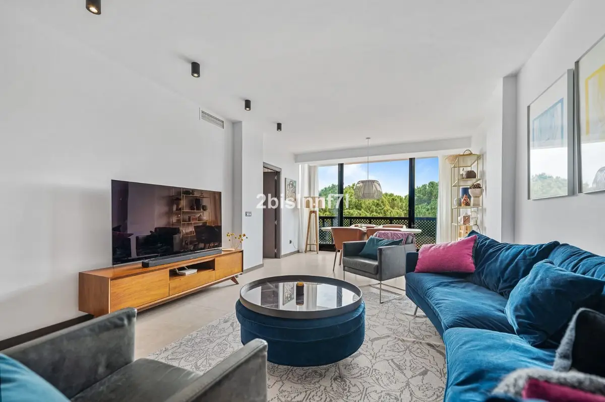 Top Floor Apartment for sale in Elviria — photo 1