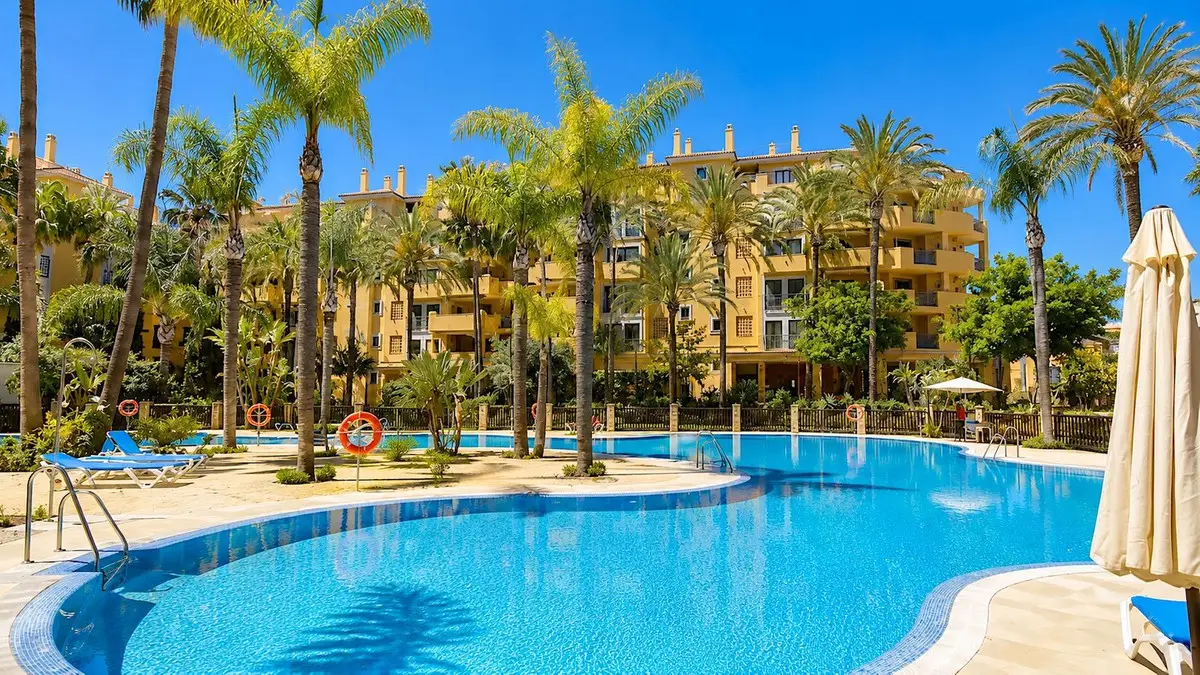Ground Floor Apartment for sale in San Pedro de Alcántara — photo 1