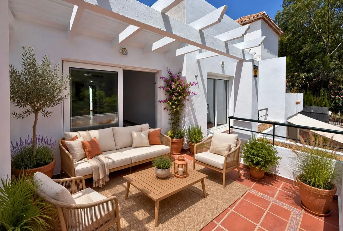 Penthouse for sale in Nueva Andalucía — photo 1