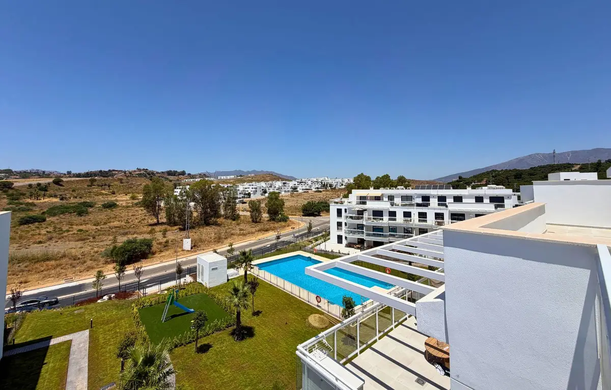 Penthouse for sale in La Cala de Mijas — photo 1