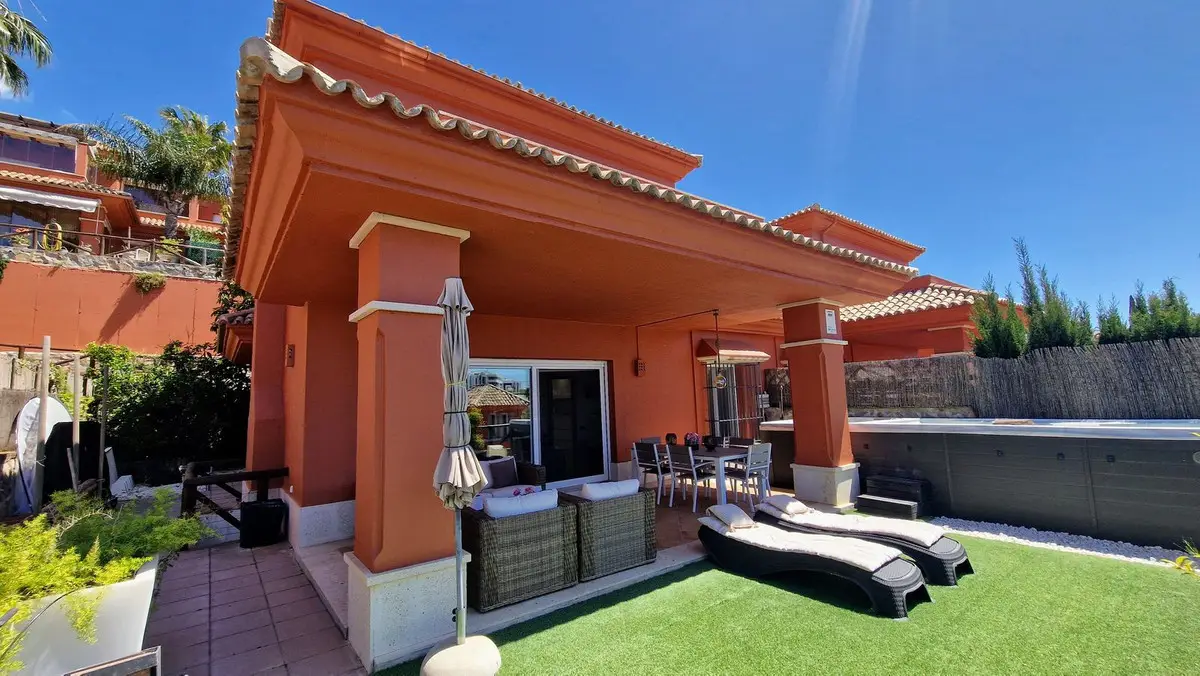 Semi-Detached House for sale in Santa Clara — photo 1