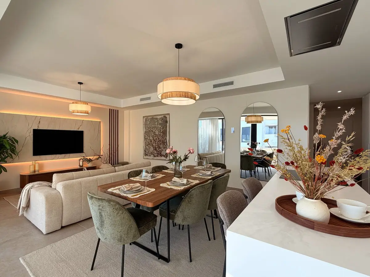 Middle Floor Apartment for sale in Cancelada — photo 1