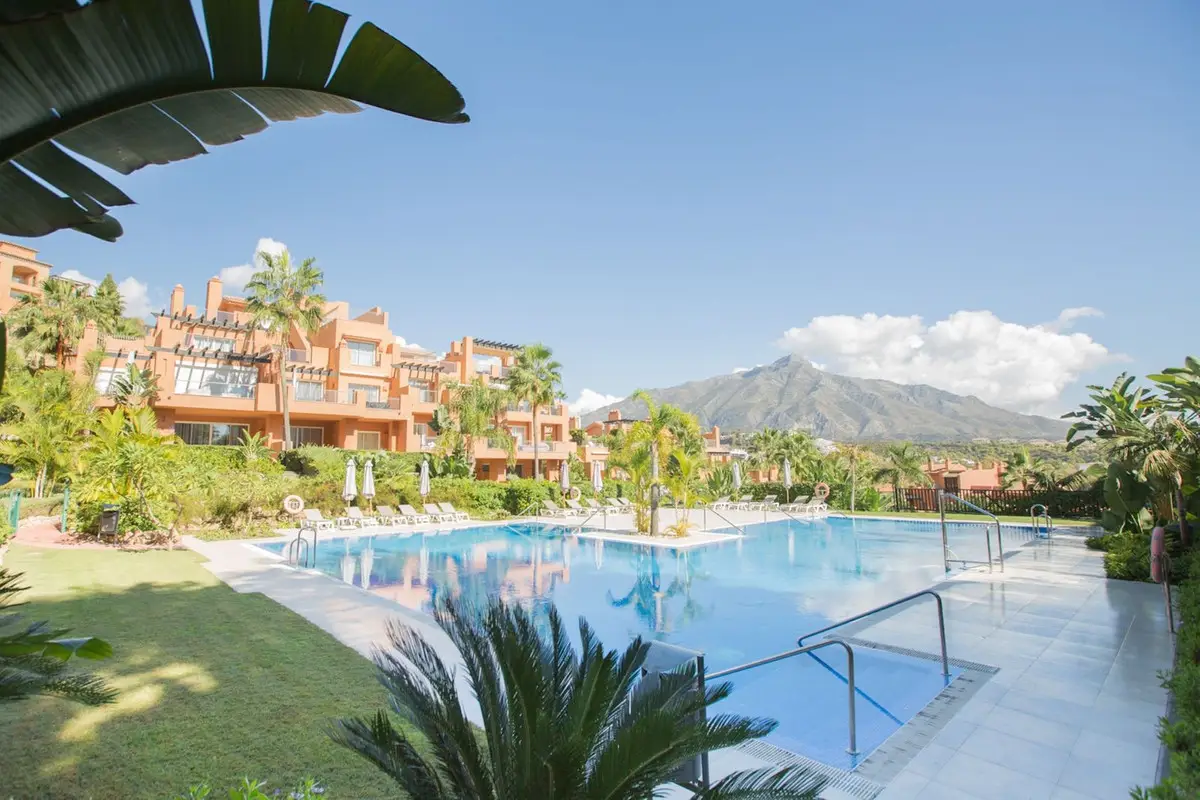 Ground Floor Apartment for sale in Nueva Andalucía — photo 1