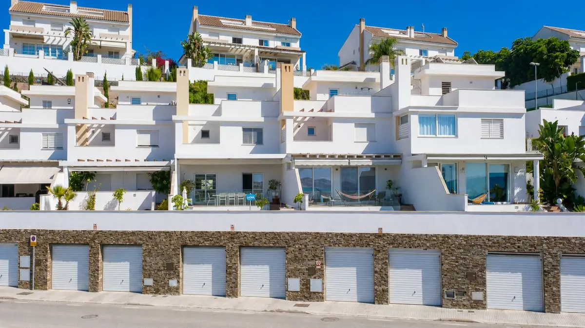 Townhouse for sale in Málaga — photo 1
