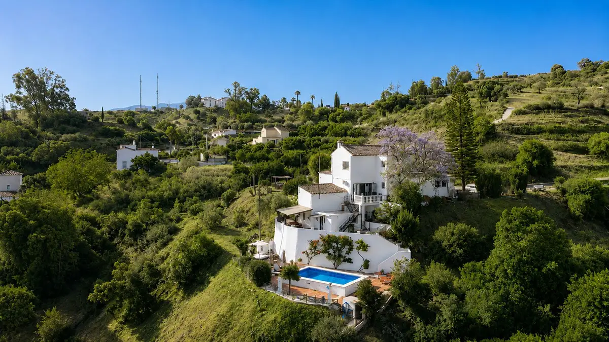 Finca - Cortijo for sale in Coín — photo 1