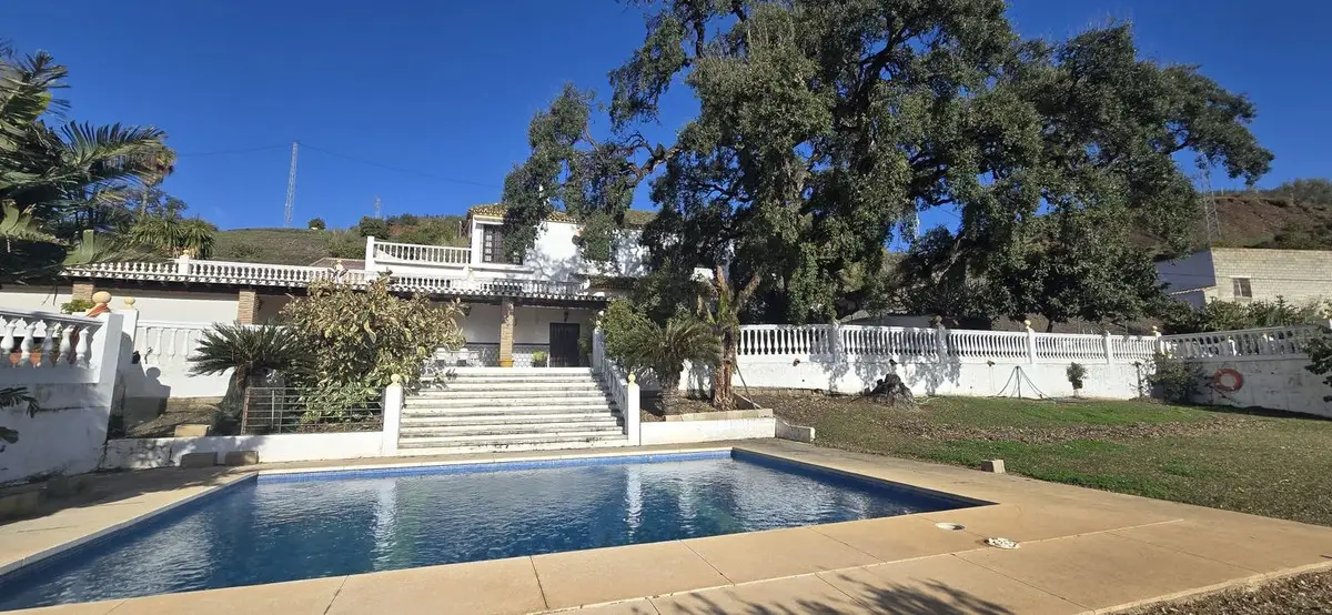 Finca - Cortijo for sale in Mijas — photo 1