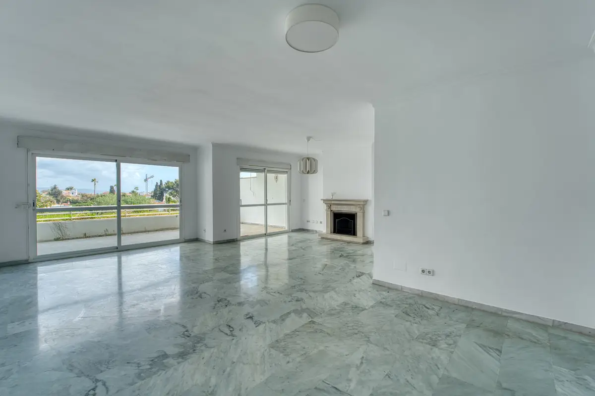 Penthouse Duplex for sale in Guadalmina Baja — photo 1
