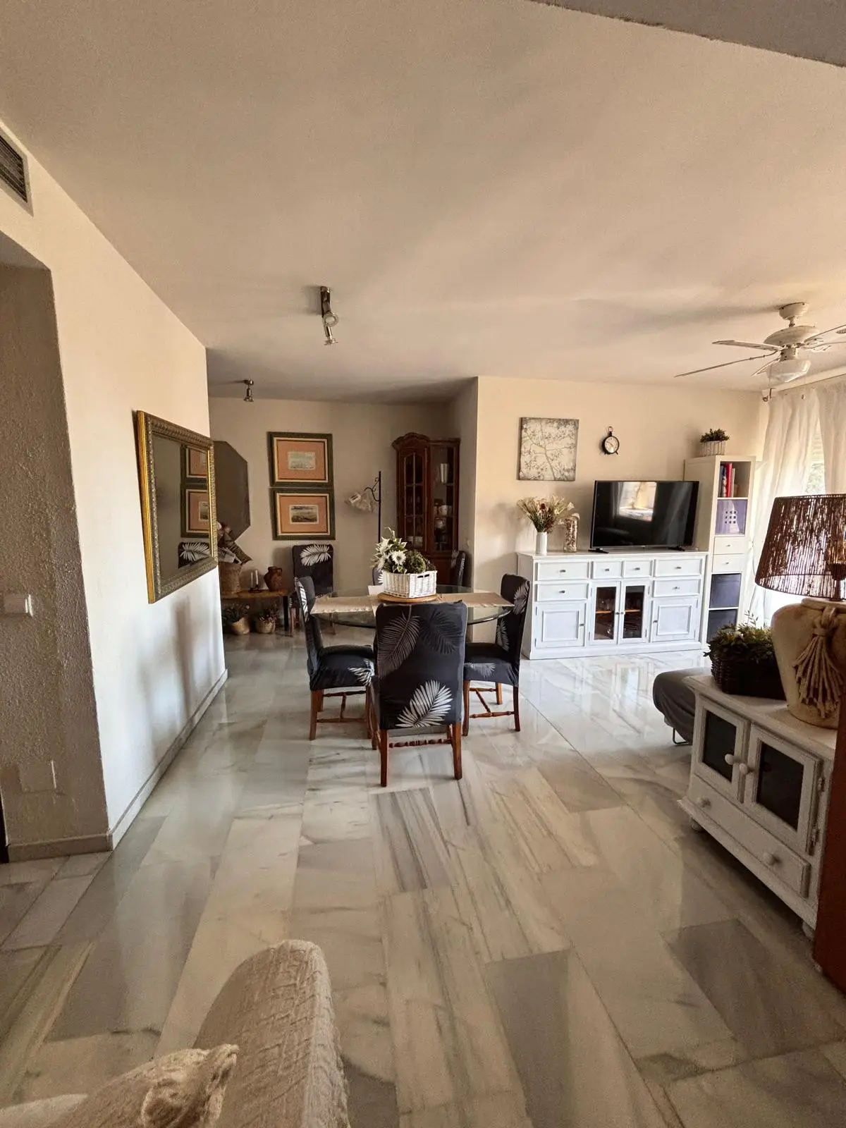 Middle Floor Apartment for sale in Marbella — photo 1