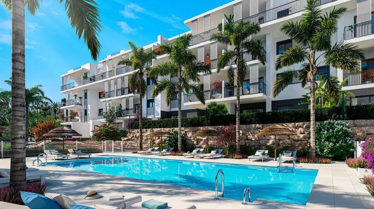Middle Floor Apartment for sale in Estepona — photo 1